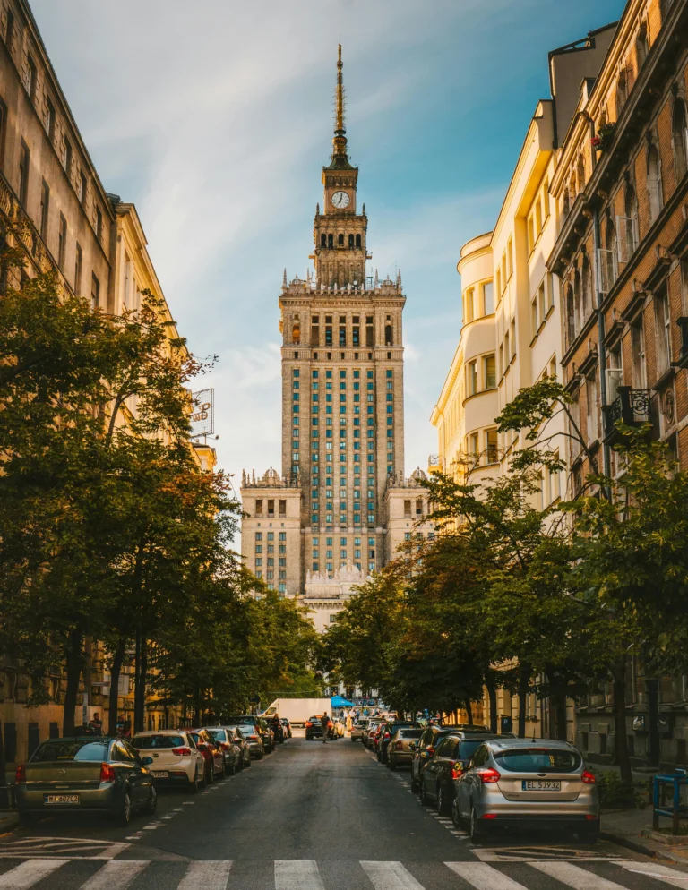 pexels-josh-hild-1270765-2613438 Klimatyzacja z montażem Warszawa